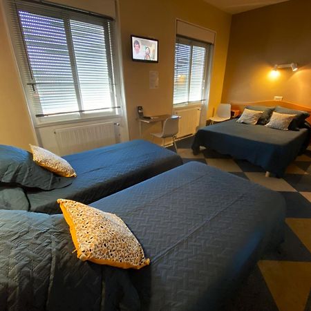Hotel Le Pasteur 로양 외부 사진