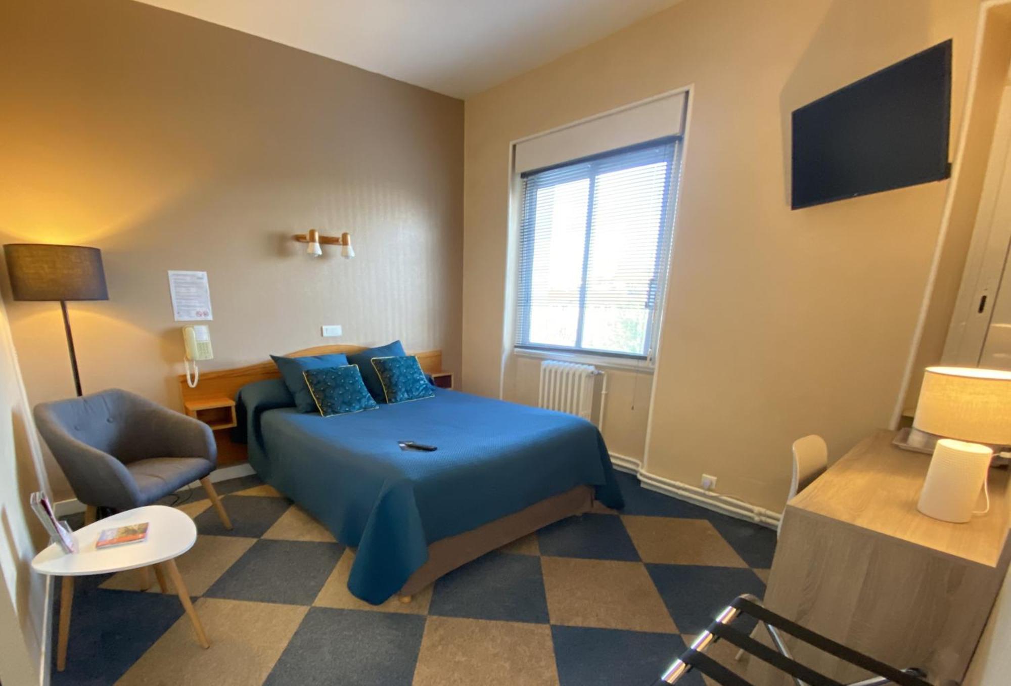 Hotel Le Pasteur 로양 외부 사진